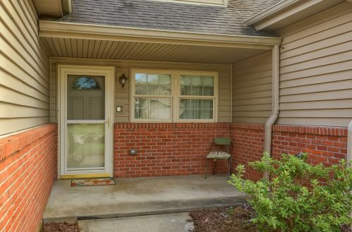 2360 Willow Run Ct, Gibsonia, PA 15044-8112