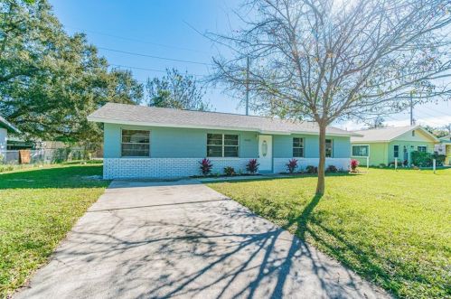 14800 11th St, Dade City, FL 33523-2813