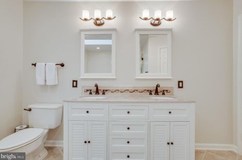 13874 Amy Ln, Nokesville VA  20181-3210 exterior