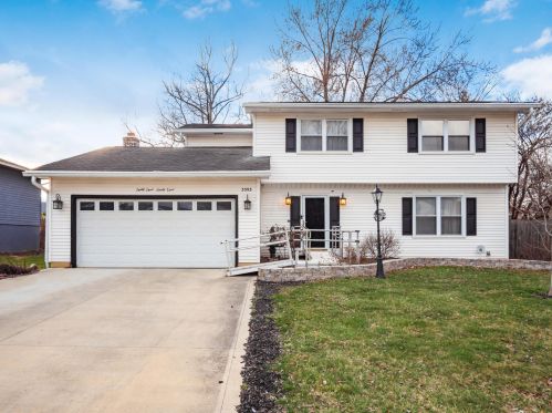 3393 Josephine Cir, Darbydale, OH 43123-1813