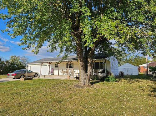 17 Glenn Dr, Chillicothe, OH 45601-9244