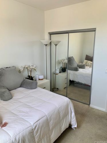 319 Riverpark Blvd, Oxnard CA  93036-7680 exterior