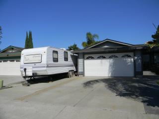 1770 Gamay Dr, Oakley, CA 94561-1938