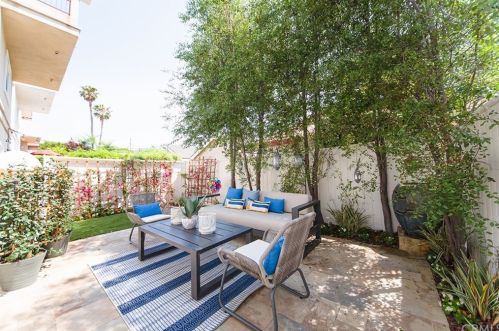 1814 Stanford Ave, Redondo Beach CA  90278-2744 exterior