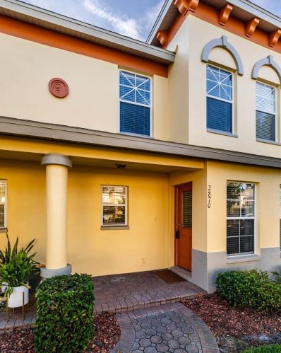 3870 Mariner Dr, Saint Petersburg, FL 33705-6447