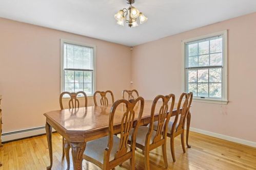 52 Canfield Ave, Warwick RI  02889-8802 exterior