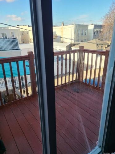 2879 Dill Pl, Bronx NY  10465-2419 exterior