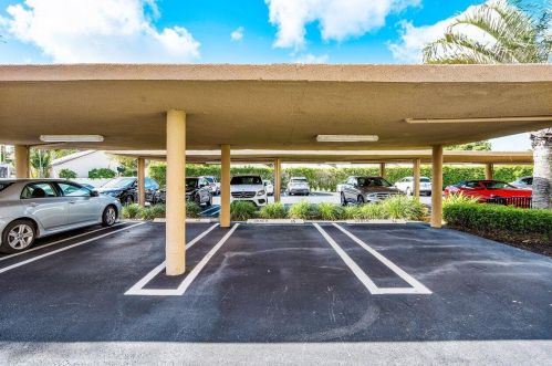 921 Spanish Cir, Delray Beach FL  33483-4769 exterior
