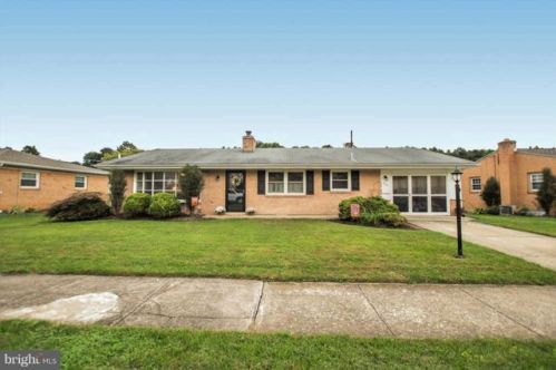 112 Green St, Camp Hill, PA 17011-6715