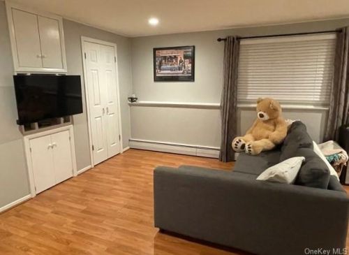 16 Locust Dr, Thiells NY  10984-1405 exterior