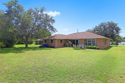823 20th Pl, Cape Coral, FL 33990-1665