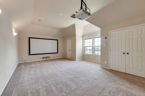 3604 Leanne Dr, Lewisville TX  75022-0962 exterior