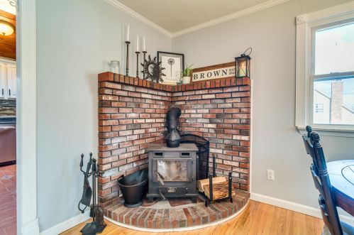32 Damon Ave, Nashua NH  03064-1228 exterior