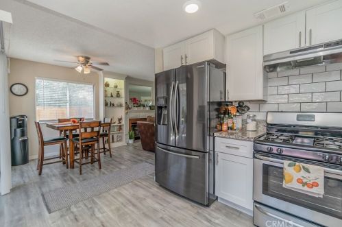 6742 Dove Ln, Riverside CA  92506-5000 exterior