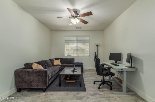 3966 Rawhide St, Gilbert AZ 85296-1204 exterior