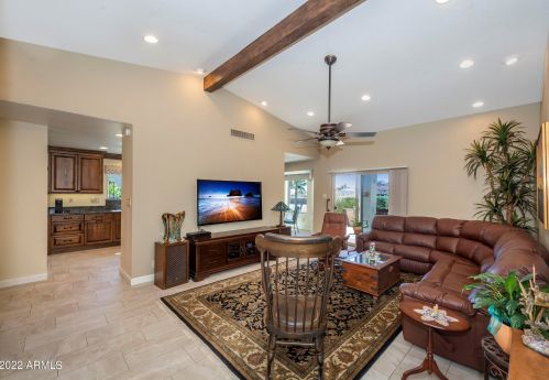 15815 Thistle Dr, Scottsdale AZ 85268-4446 exterior