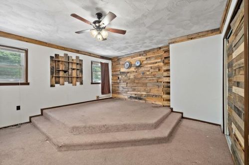 3322 Spring Garden Rd, Pittsburgh PA  15212-1254 exterior