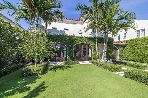 267 Atlantic Ave, Palm Beach FL  33480-3708 exterior