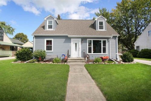 619 Lee Ave, Brillion, WI 54110-1014