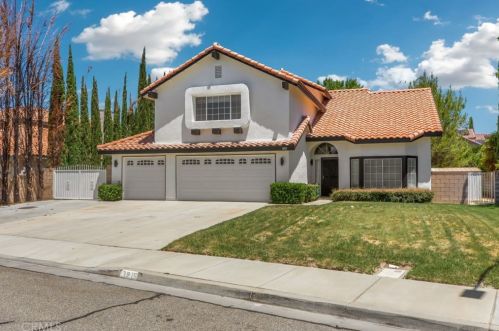 3815 Sago St, Lancaster, CA 93536-6217