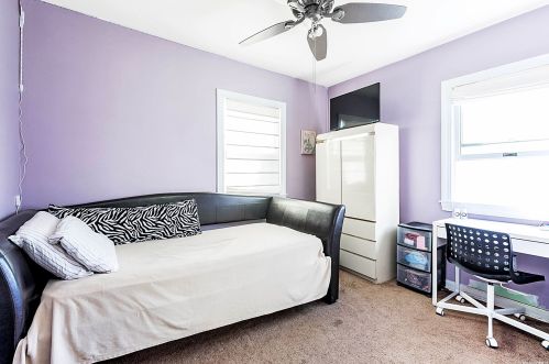 16 Scott St, New Hyde Park NY  11040-1319 exterior