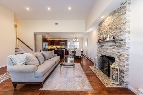 66 Trellis Ln, North Wantagh, NY 11793-1939