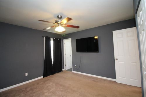 562 Kristine Ln, Franklin OH  45005-2152 exterior