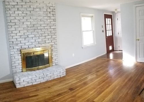 72 Old Farm Rd, Mansfield, MA 02048-1709