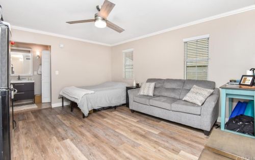 6003 Eckleson St, Lakewood CA  90713-1910 exterior