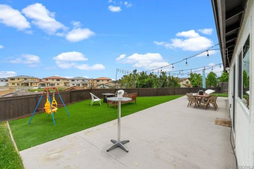 2109 Craig Ct, Lemon Grove CA  91945-4237 exterior