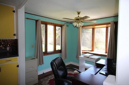 2071 Main St, Coventry CT  06238-2051 exterior