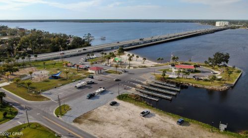 310 Indiana Ave, Lynn Haven FL  32444-1424 exterior