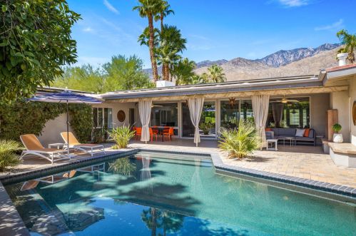 1324 Driftwood Dr, Palm Springs, CA 92264-8524