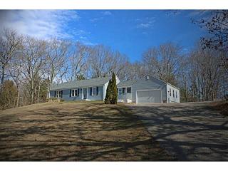 270 Railroad Ave, South Kingstown RI  02874-1807 exterior