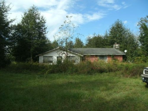 4093 Cooper Ln, Holt, FL 32564-9305