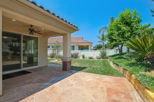 968 Wind Flower Rd, Beaumont CA  92223-8543 exterior