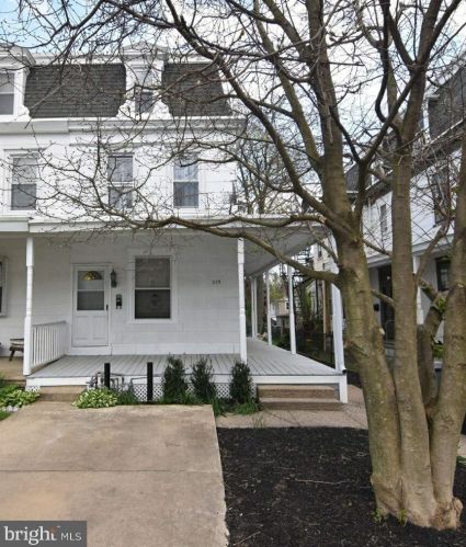 215 Ryers Ave, Cheltenham, PA 19012-2225