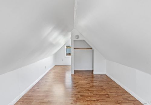 120 Thomas St, Ukiah CA  95482-5822 exterior