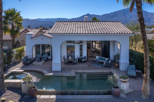 81530 Carboneras, La Quinta CA  92253-8219 exterior