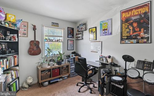 18 Greenway Ln, Dover DE  19904-6588 exterior