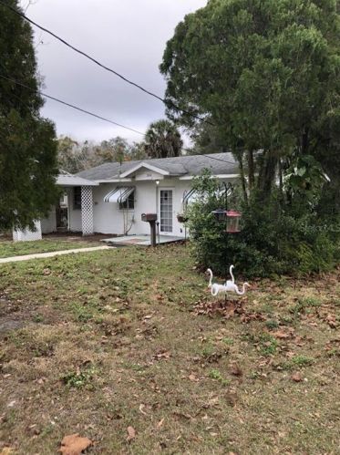 516 Disston Ave, Tavares, FL 32778-2709