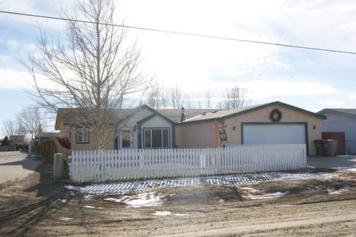 1866 Harrison St, Laramie, WY 82070-6302