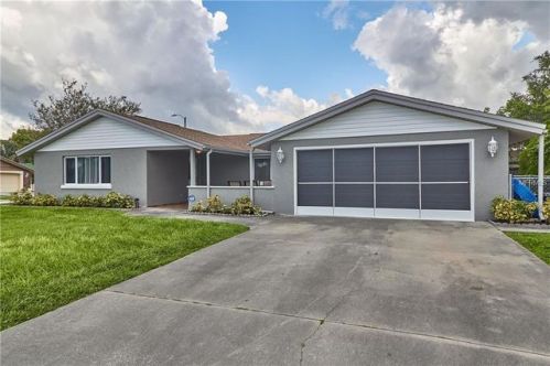 3638 Edenwood Dr, Tarpon Springs, FL 34691-1220