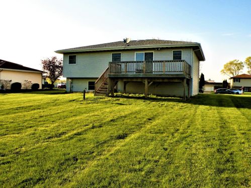 12445 Patnoe Dr, Dyer, IN 46373-9245