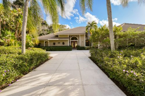 2 Alnwick Rd, West Palm Beach, FL 33418-6835