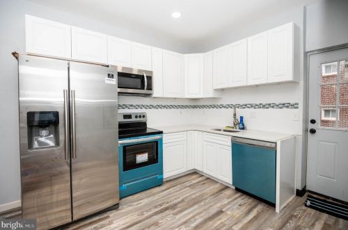 13 27th St, Wilmington, DE 19802-3550