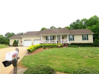 1267 Worthington Pl, Lincolnton, NC 28092-6306