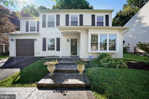 1314 Spellman Dr, Downingtown, PA 19335-3570