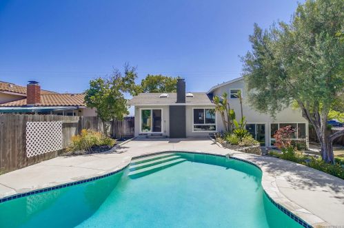 6979 Bobhird Dr, San Diego CA  92119-2021 exterior