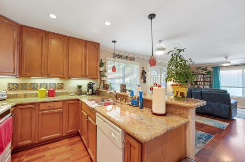 10401 Caminito Rimini, San Diego CA 92129-2059 exterior